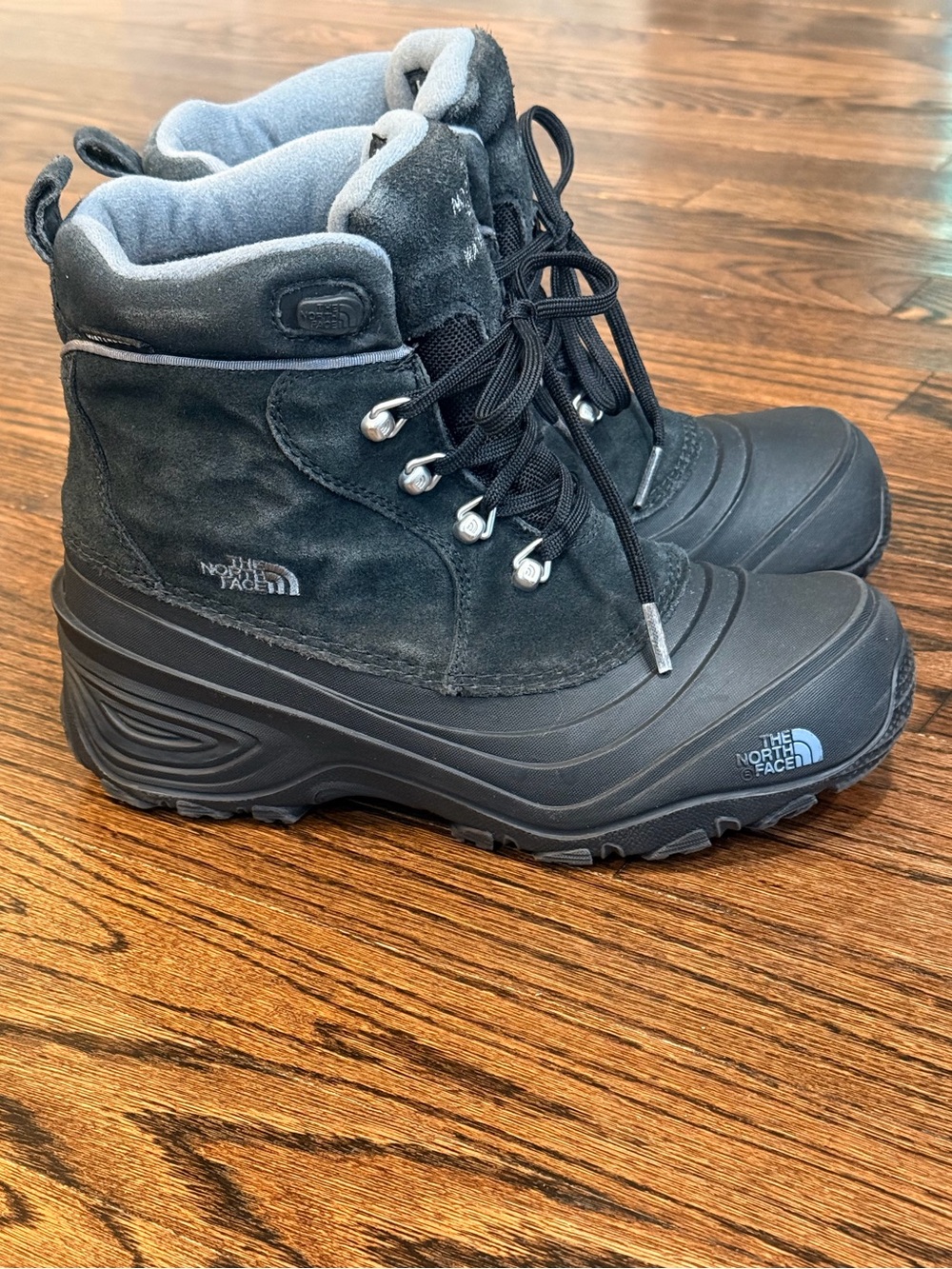 The North Face Youth Chilkat II Waterproof Snow Boots